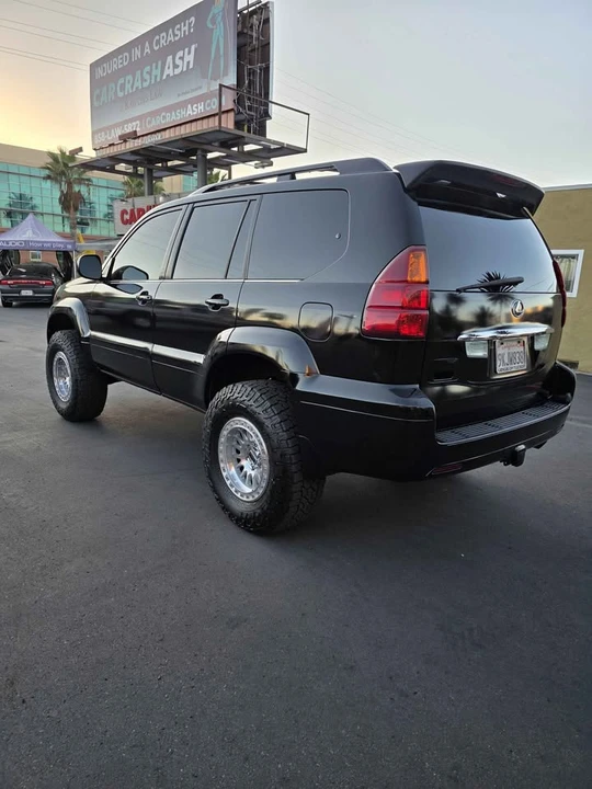 2003 Lexus GX 1st Gen - Image 6 of 20