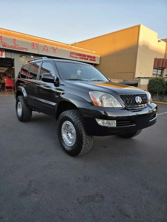 2003 Lexus GX 1st Gen - Image 2 of 20