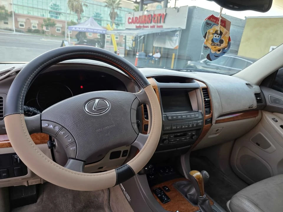 2003 Lexus GX 1st Gen - Image 11 of 20