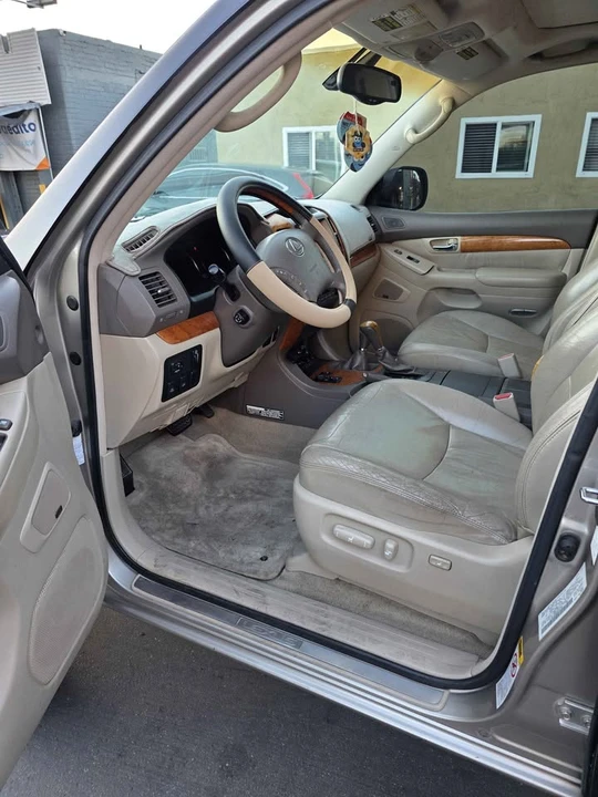 2003 Lexus GX 1st Gen - Image 13 of 20