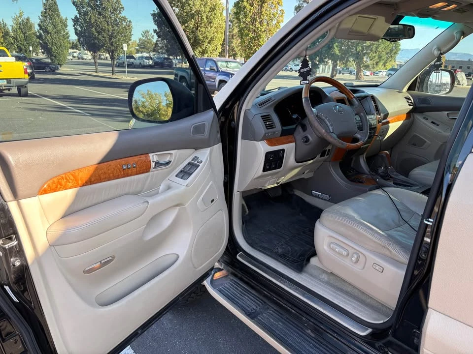 2003 Lexus GX 1st Gen - Image 4 of 18