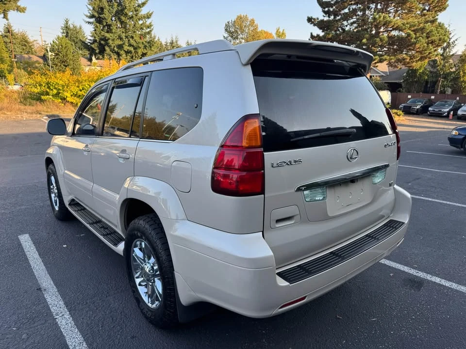 2003 Lexus GX 1st Gen - Image 7 of 15