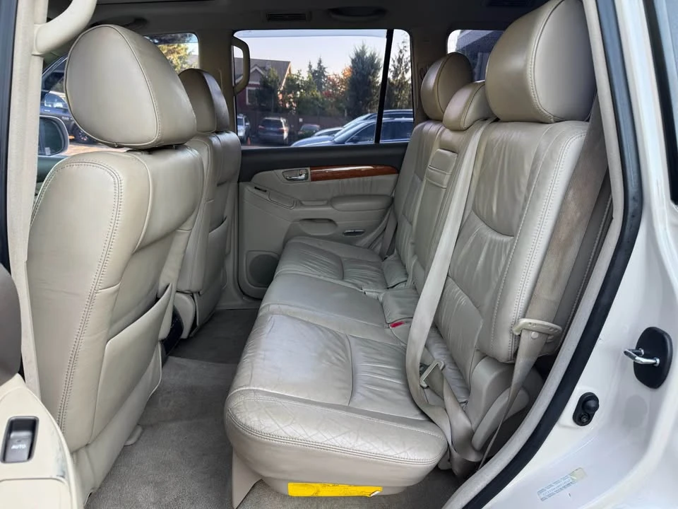 2003 Lexus GX 1st Gen - Image 11 of 15