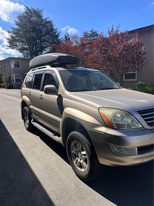 2003 Lexus GX 1st Gen - Image 11 of 13
