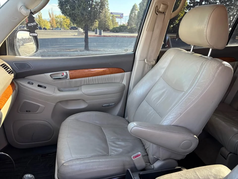 2003 Lexus GX 1st Gen - Image 8 of 18