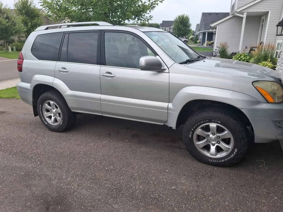 2003 Lexus GX 1st Gen - Image 6 of 8