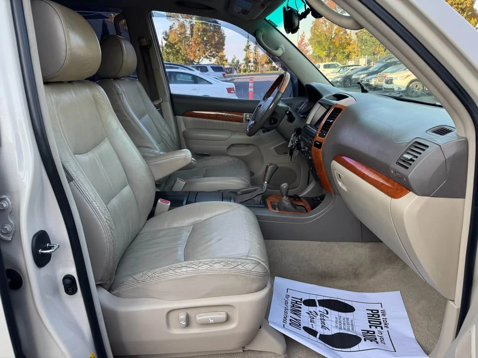 2003 Lexus GX 1st Gen - Image 14 of 15