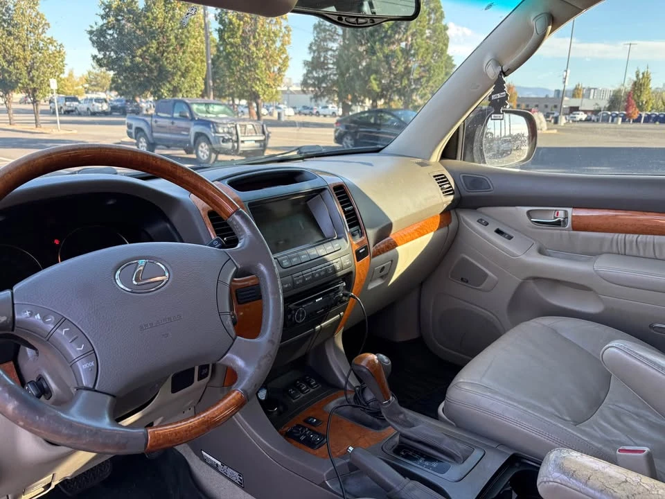 2003 Lexus GX 1st Gen - Image 6 of 18