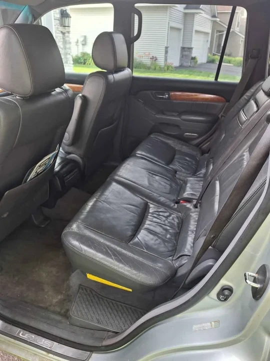 2003 Lexus GX 1st Gen - Image 3 of 8