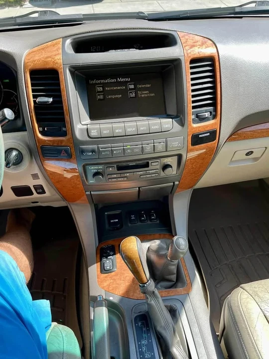 2003 Lexus GX 1st Gen - Image 8 of 10