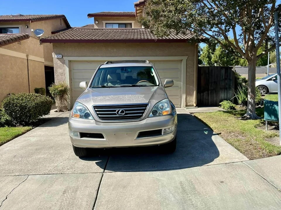 2003 Lexus GX 1st Gen - Image 7 of 10