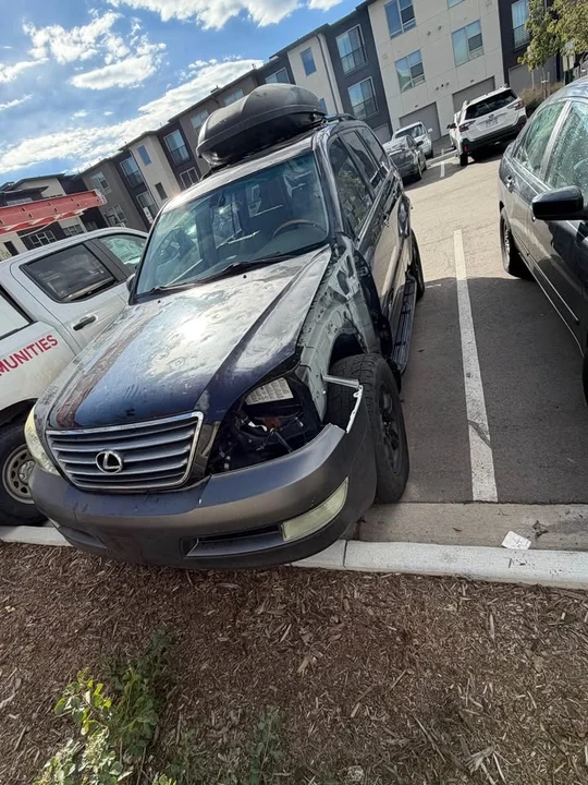 2003 Lexus GX 1st Gen - Image 3 of 6