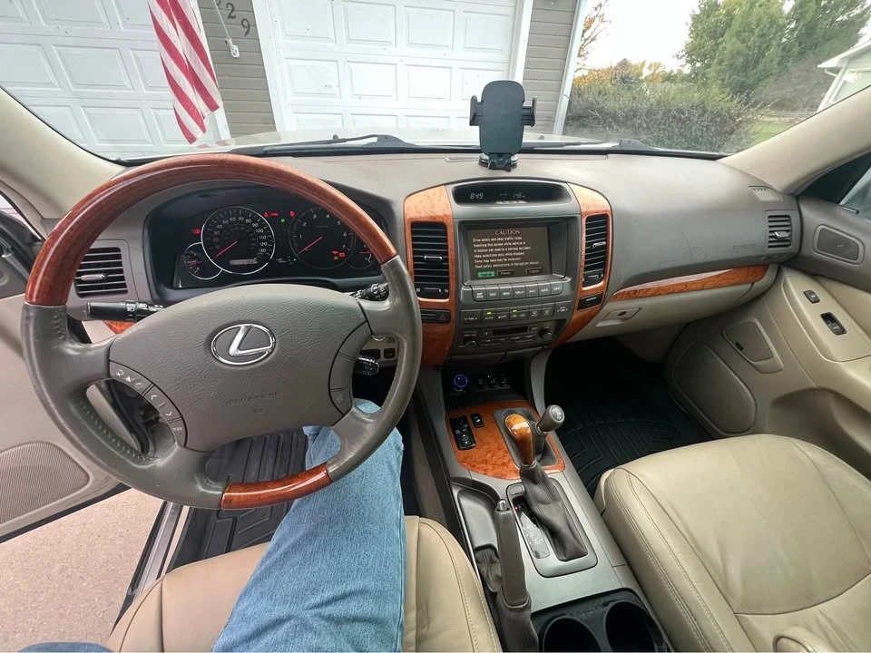 2003 Lexus GX 1st Gen - Image 6 of 20