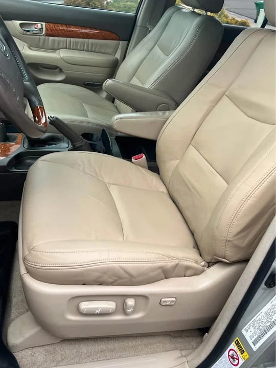 2003 Lexus GX 1st Gen - Image 19 of 20
