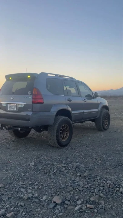 2003 Lexus GX 1st Gen - Image 4 of 7
