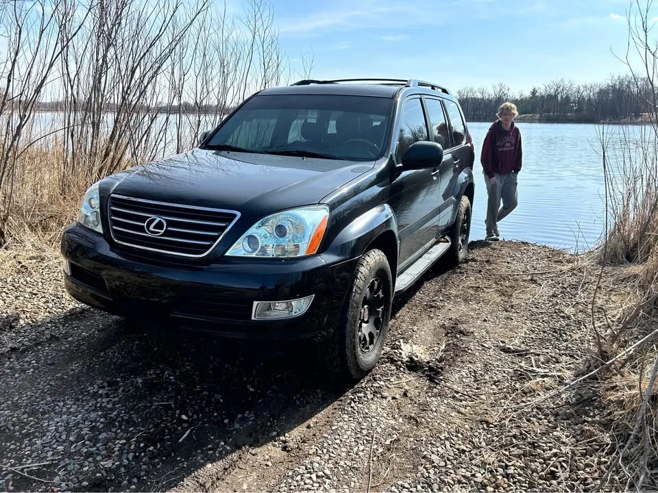 2003 Lexus GX 1st Gen - Image 8 of 8