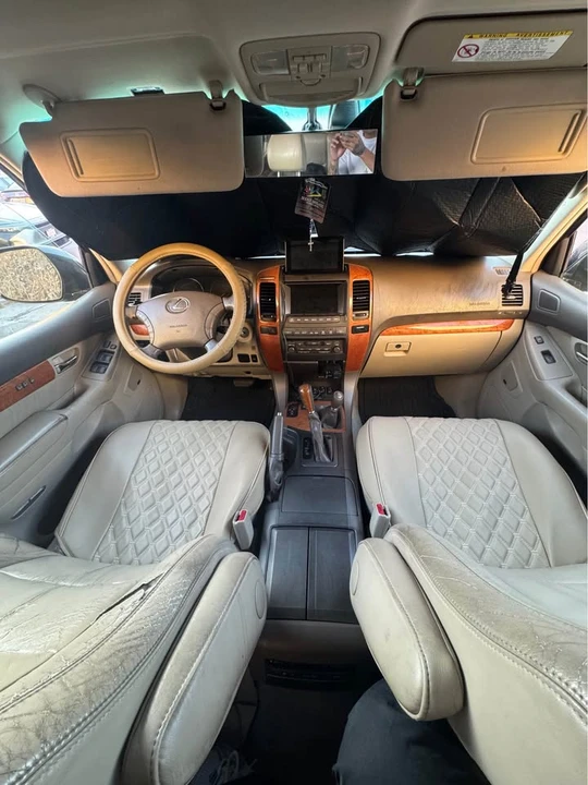 2003 Lexus GX 1st Gen - Image 5 of 7
