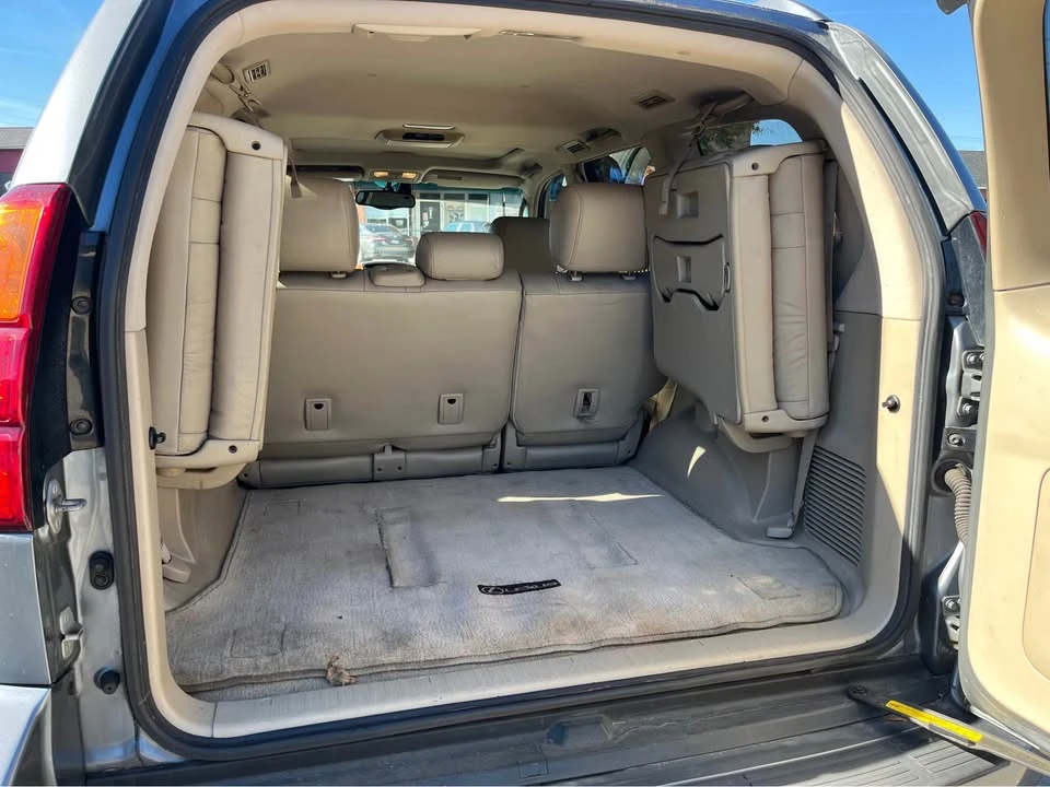 2003 Lexus GX 1st Gen - Image 11 of 13