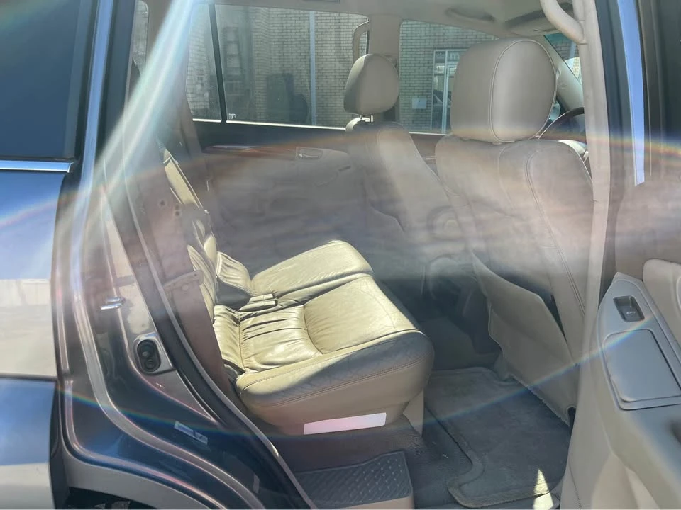 2003 Lexus GX 1st Gen - Image 10 of 13
