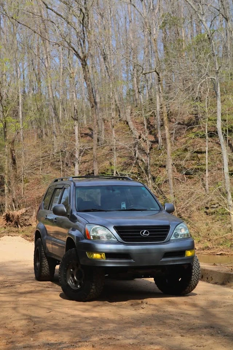 2003 Lexus GX 1st Gen - Image 5 of 18