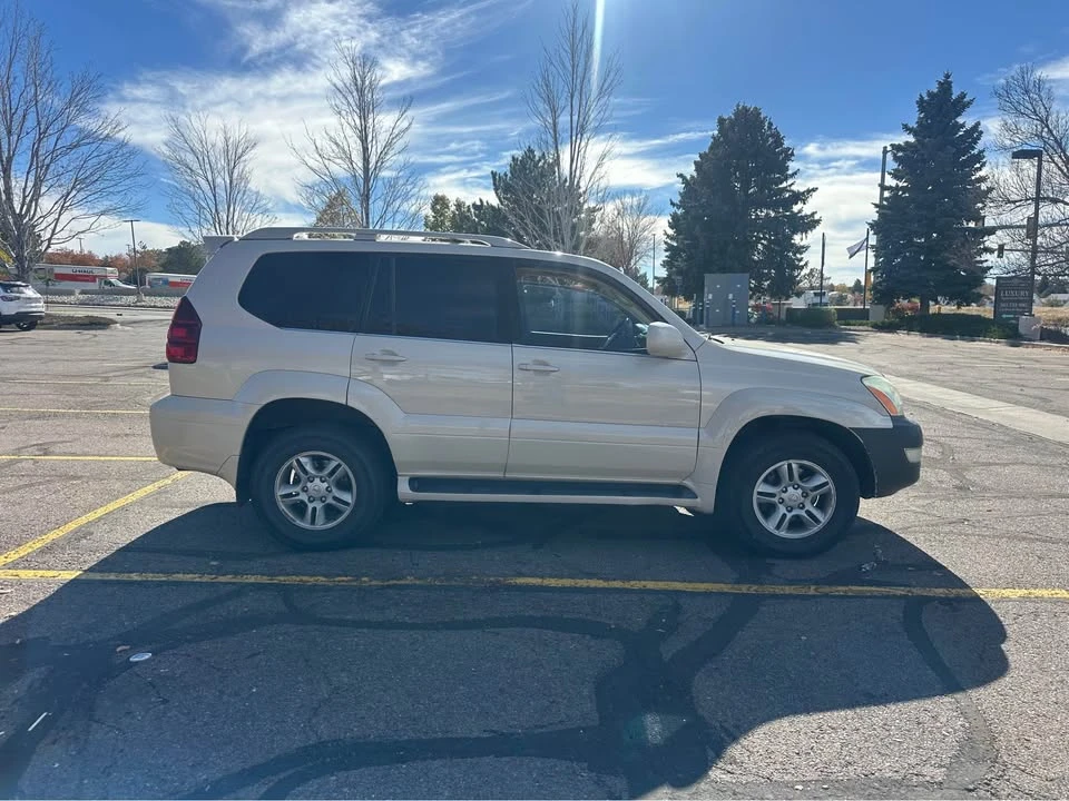 2003 Lexus GX 1st Gen - Image 5 of 12