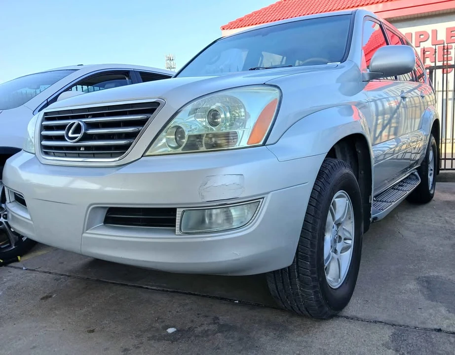 2003 Lexus GX 1st Gen - Image 8 of 11