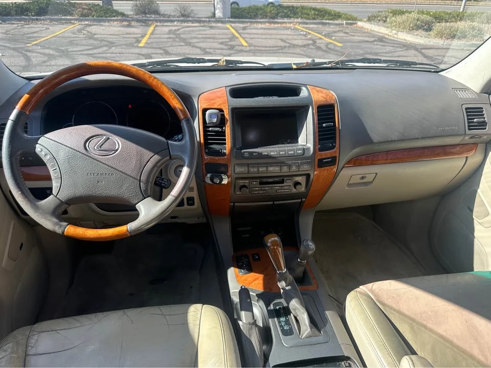 2003 Lexus GX 1st Gen - Image 11 of 12