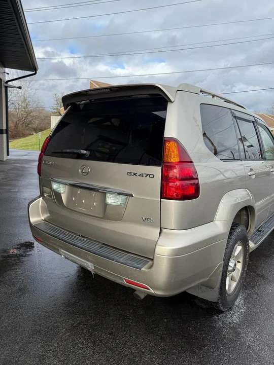2003 Lexus GX 1st Gen - Image 3 of 15