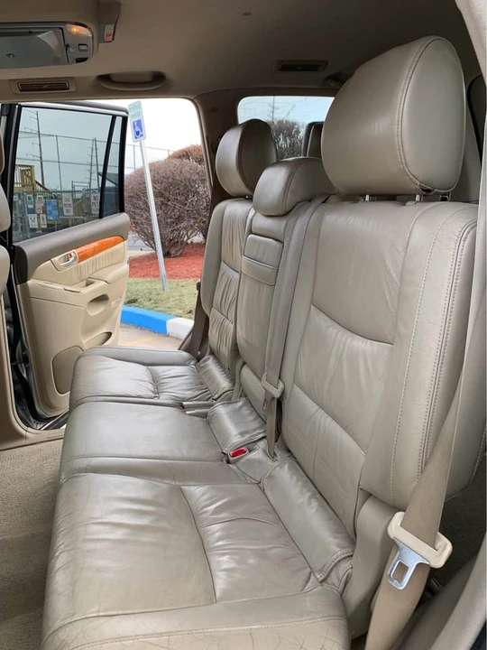 2003 Lexus GX 1st Gen - Image 7 of 17