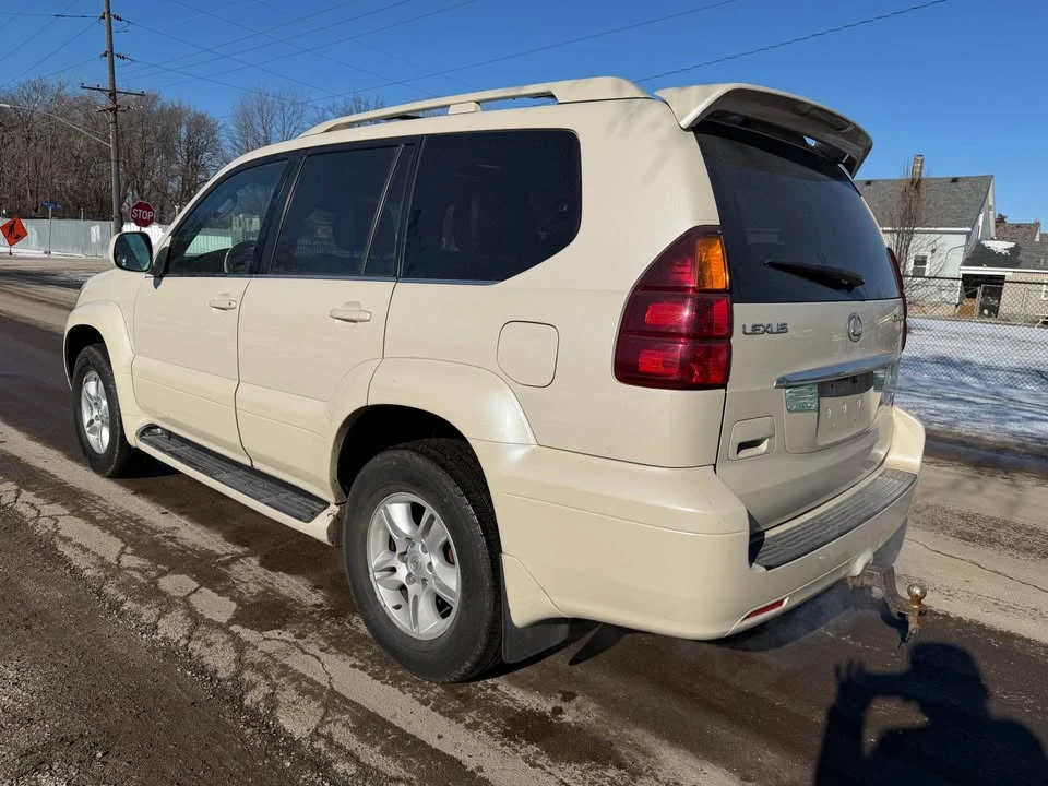 2003 Lexus GX 1st Gen - Image 6 of 15