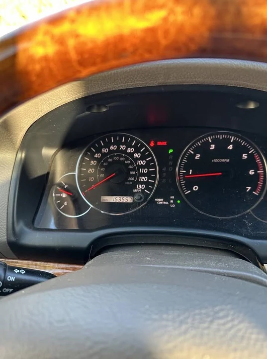 2003 Lexus GX 1st Gen - Image 11 of 13