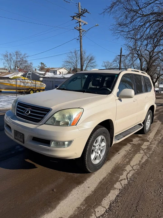 2003 Lexus GX 1st Gen - Image 9 of 15