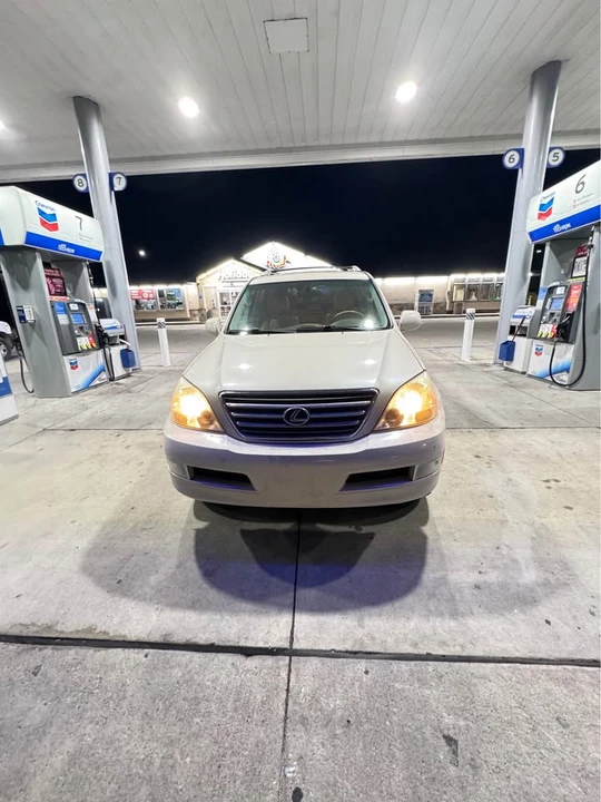 2003 Lexus GX 1st Gen - Image 2 of 19