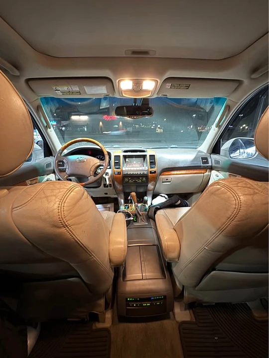 2003 Lexus GX 1st Gen - Image 5 of 19