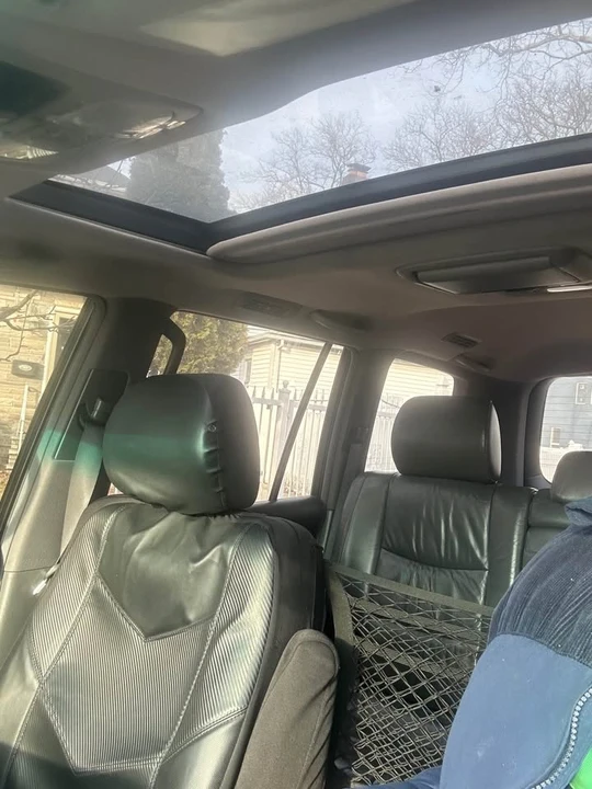 2003 Lexus GX 1st Gen - Image 5 of 8