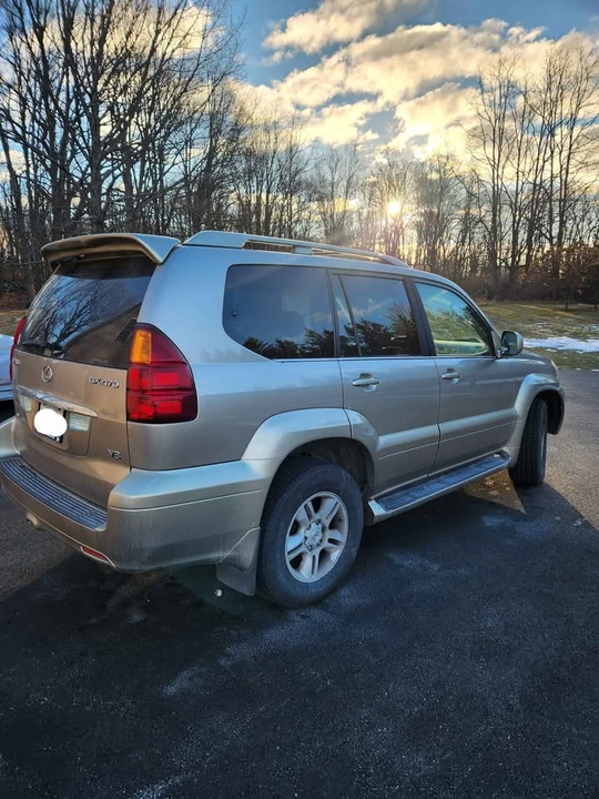 2003 Lexus GX 1st Gen - Image 5 of 20