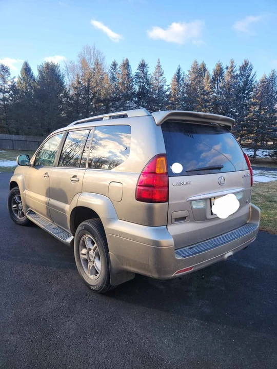 2003 Lexus GX 1st Gen - Image 3 of 20