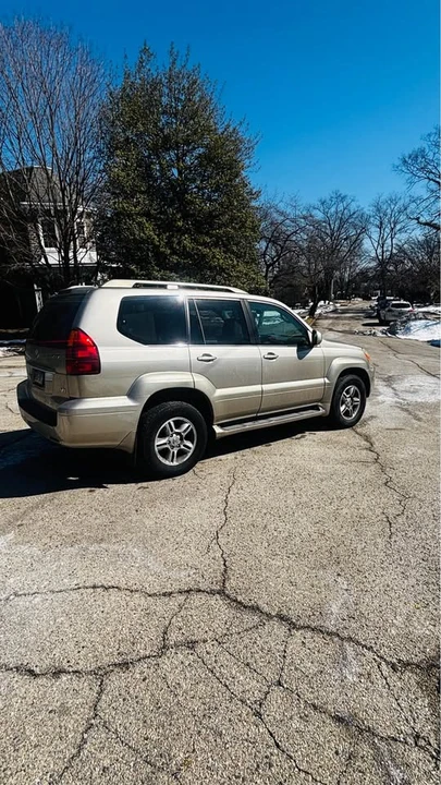 2003 Lexus GX 1st Gen - Image 6 of 17