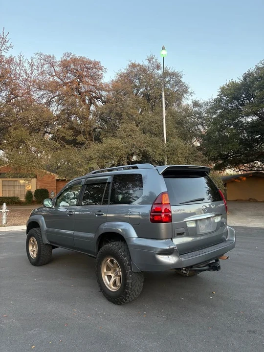 2003 Lexus GX 1st Gen - Image 2 of 20
