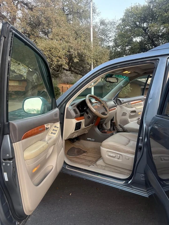 2003 Lexus GX 1st Gen - Image 8 of 20