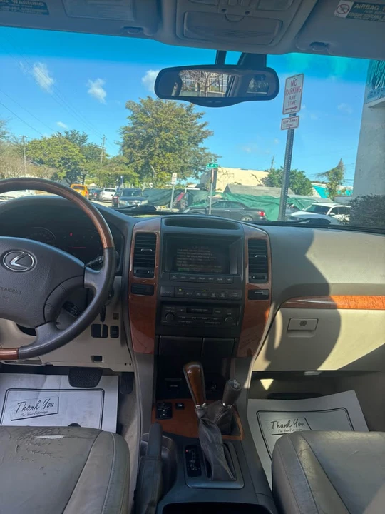 2003 Lexus GX 1st Gen - Image 12 of 18