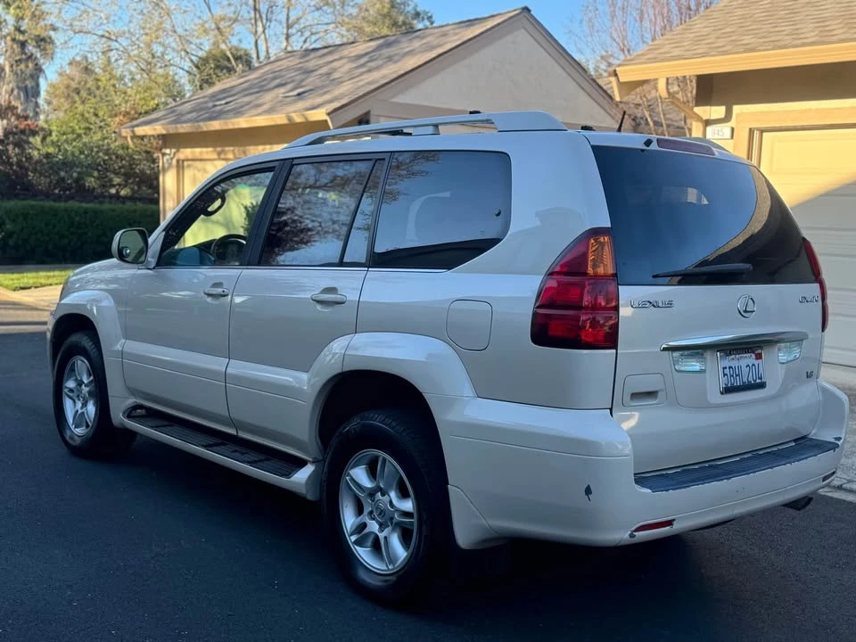 2003 Lexus GX 1st Gen - Image 6 of 15