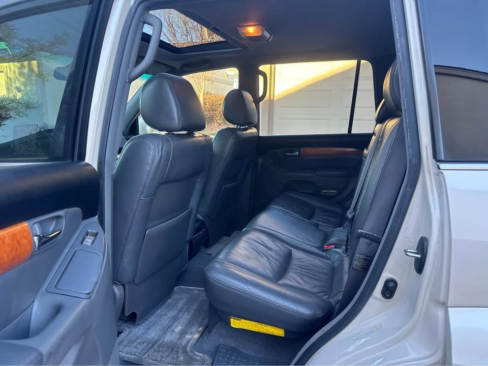 2003 Lexus GX 1st Gen - Image 14 of 15