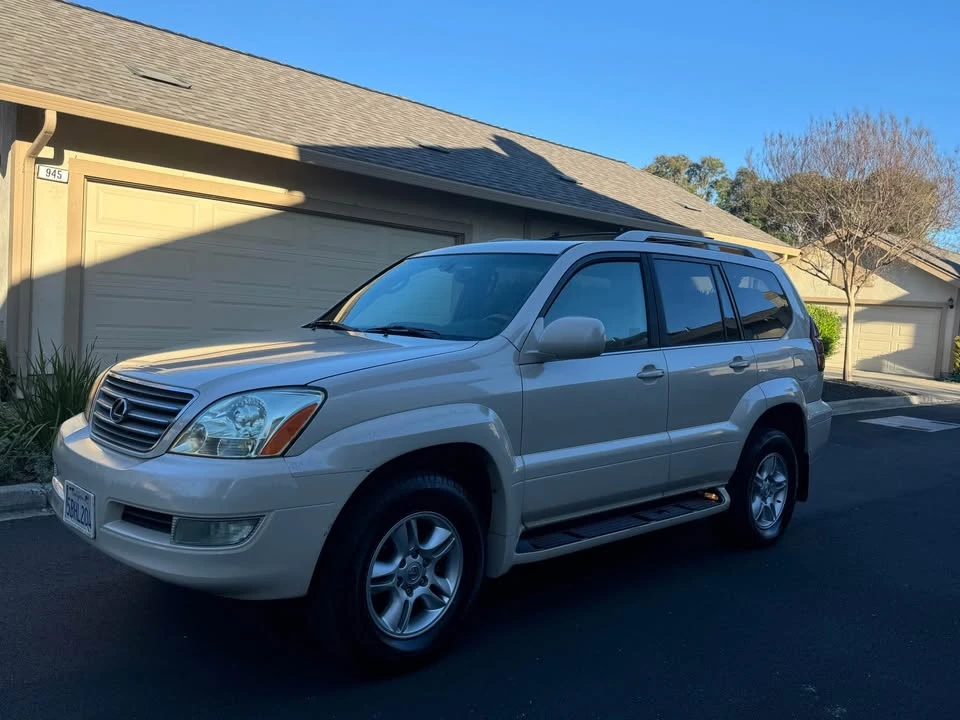 2003 Lexus GX 1st Gen - Image 2 of 15