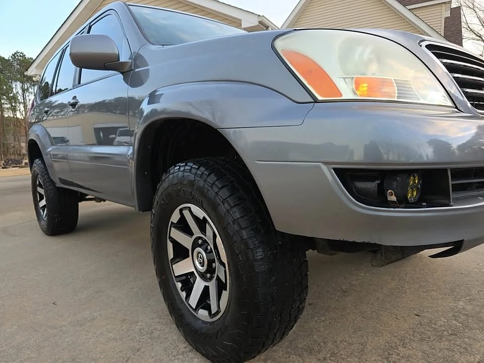 2003 Lexus GX 1st Gen - Image 8 of 20