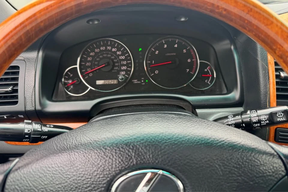 2003 Lexus GX 1st Gen - Image 15 of 19