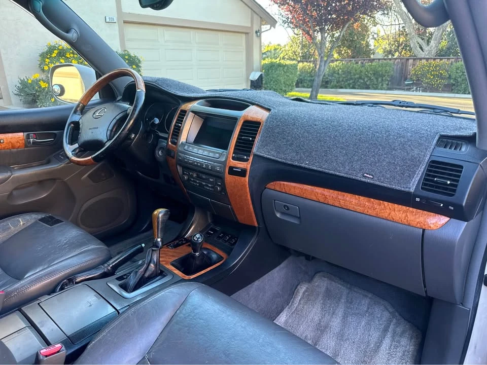 2003 Lexus GX 1st Gen - Image 10 of 15