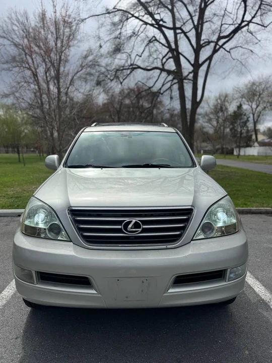 2003 Lexus GX 1st Gen - Image 2 of 19