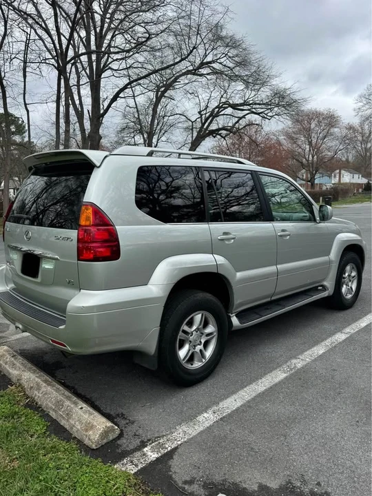 2003 Lexus GX 1st Gen - Image 5 of 19