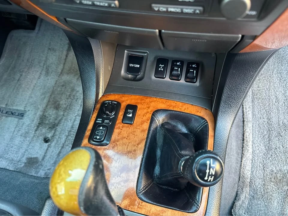 2003 Lexus GX 1st Gen - Image 11 of 15